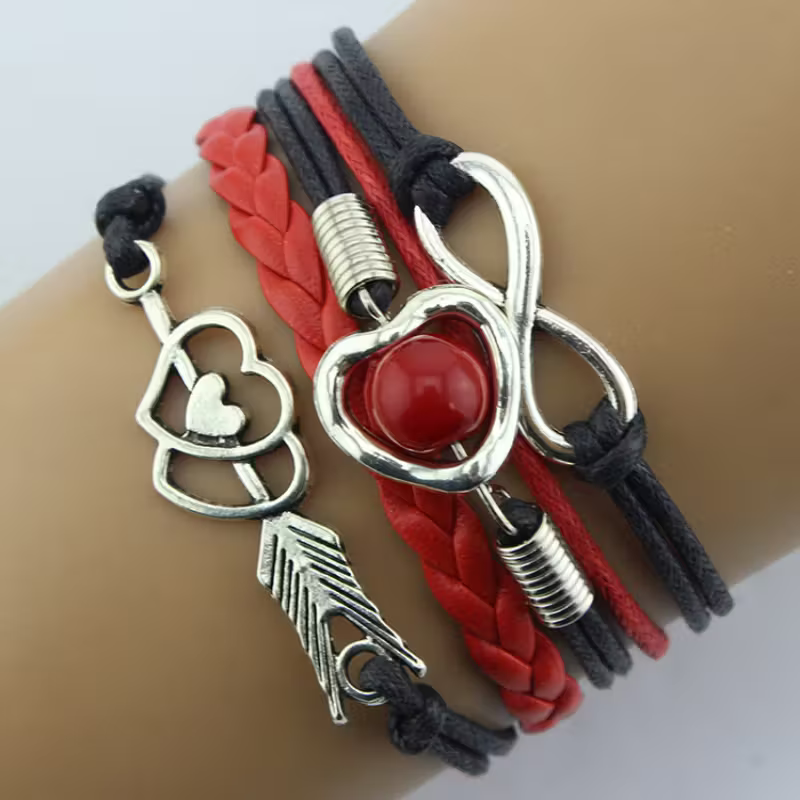 Retro Cupid's Bow Fashion Bracelet