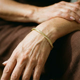 Elegant crystal bracelet with two rows in gold