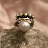 Vintage Ring with Crown in Silver and Pearls