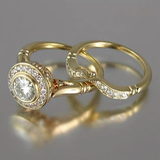 Vintage ring set in gold and zirconia