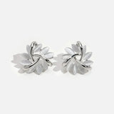 Elegant and Refined Earrings with Opal Petals in Gold